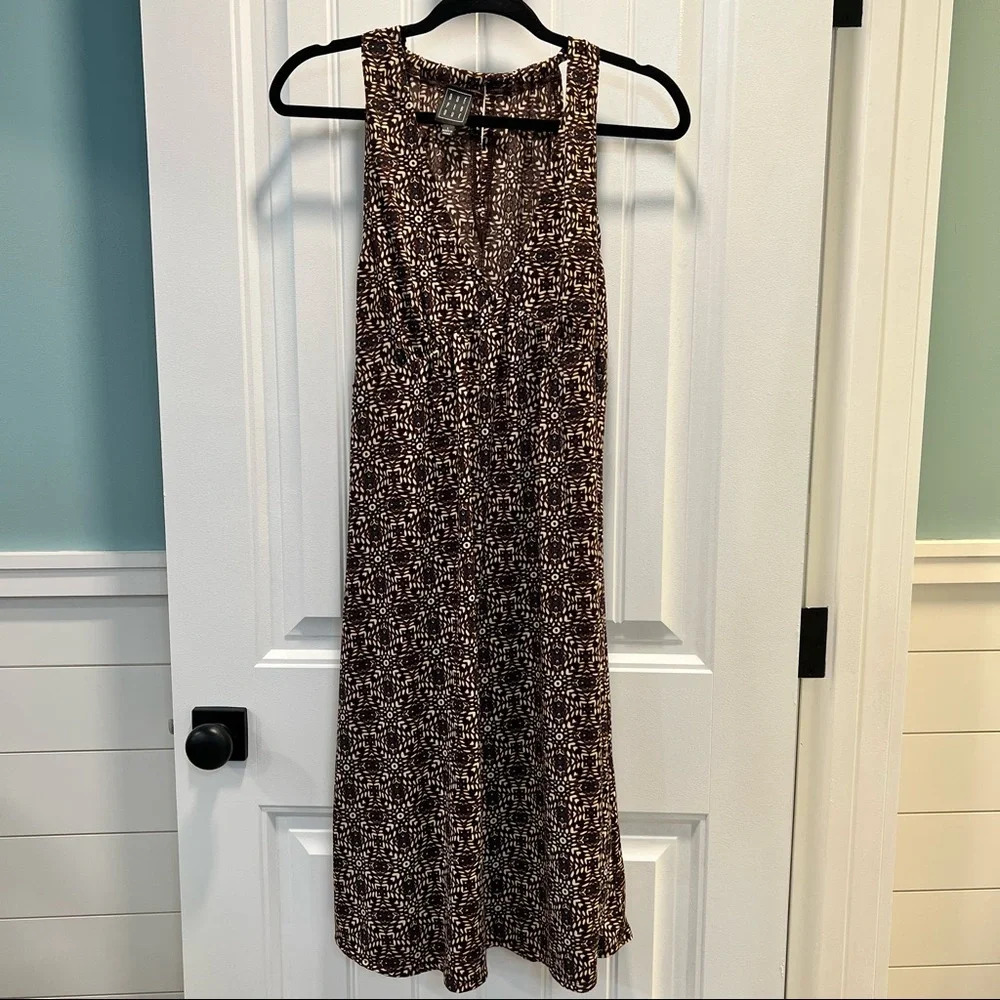 Due Per Due Halter Dress with Pockets. Size Large.‎